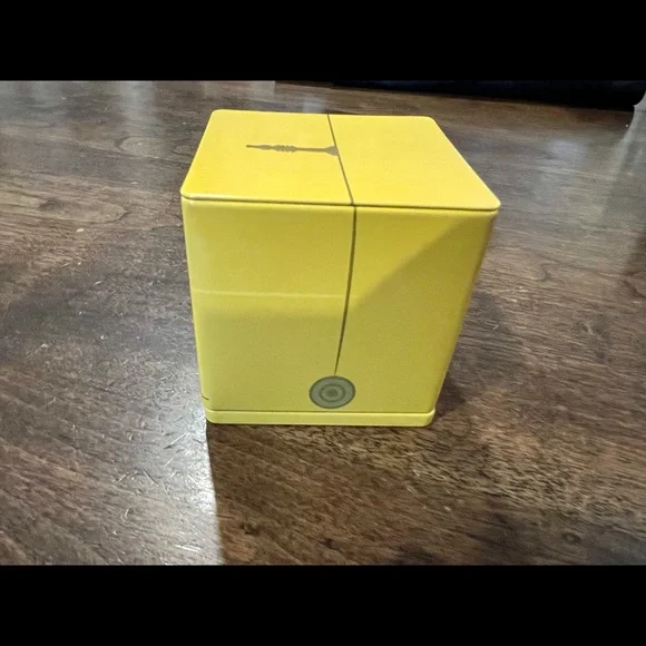 CP30 Hallmark Cubeez - Picture 5 of 7